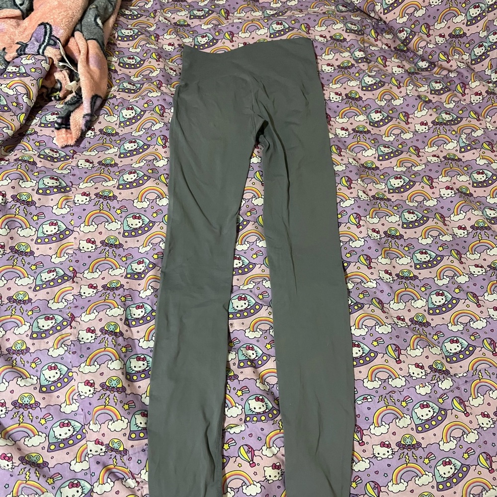 Skims gray leggings